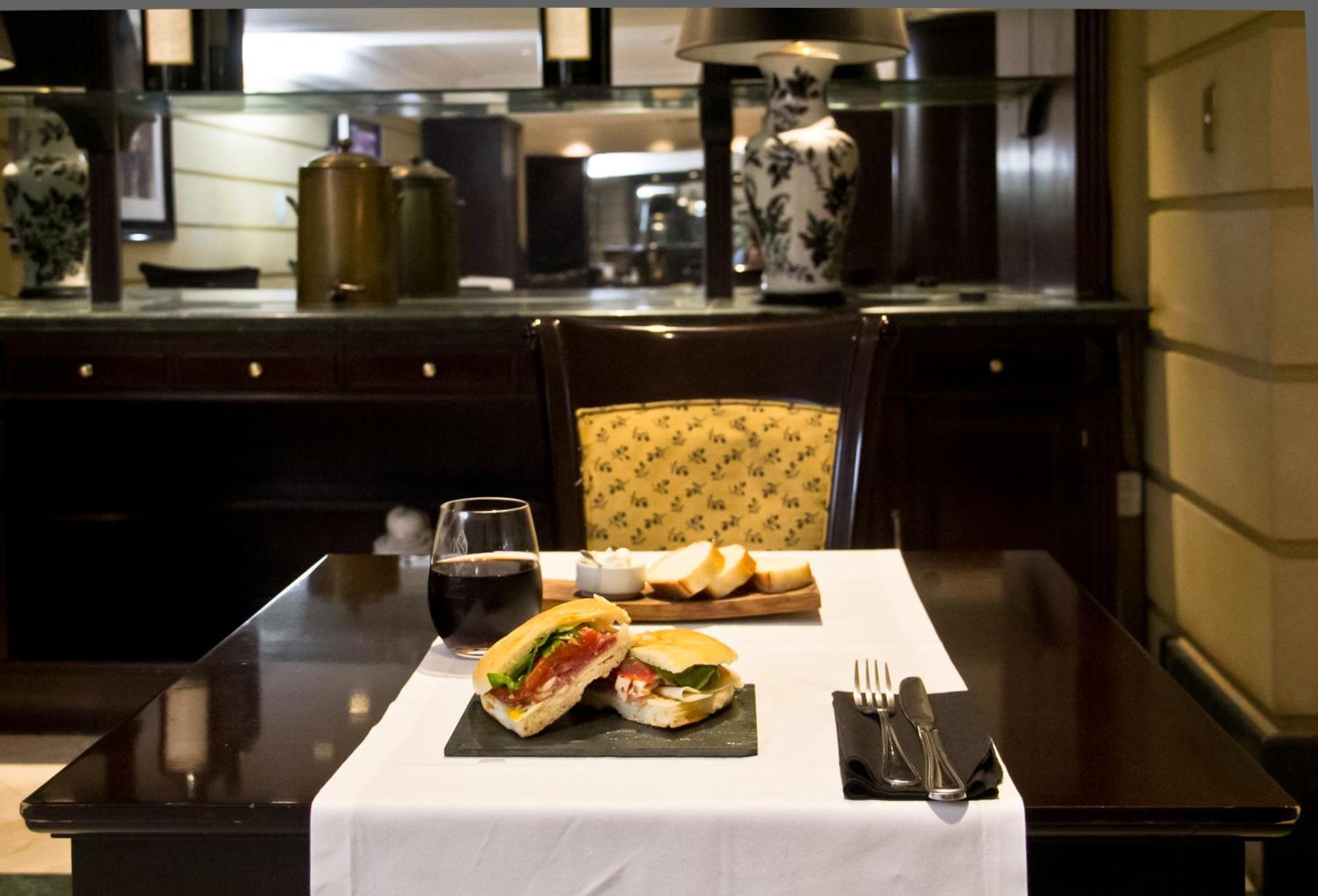 Amerian Executive Mendoza Hotel Ngoại thất bức ảnh